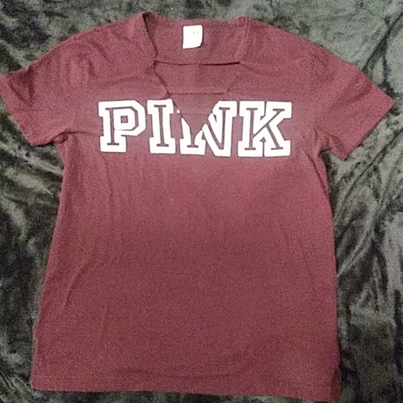 PINK Victoria's Secret Tops - Free with purchase🐾add to your bundle🐾